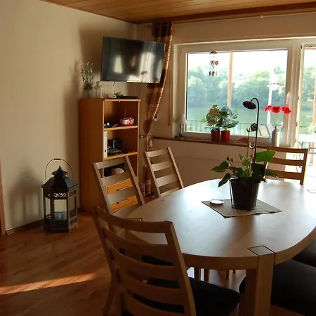 Vakantiehuis Roos Сasa de vacaciones Kröv