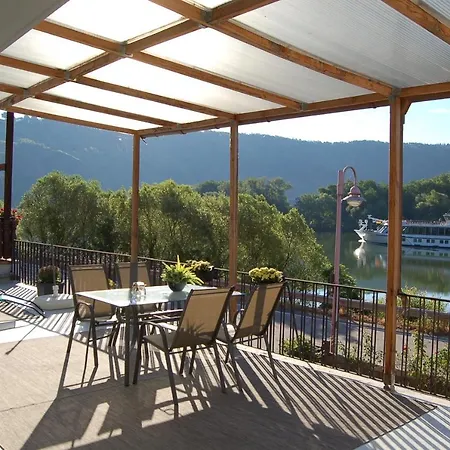 Holiday home Vakantiehuis Roos *